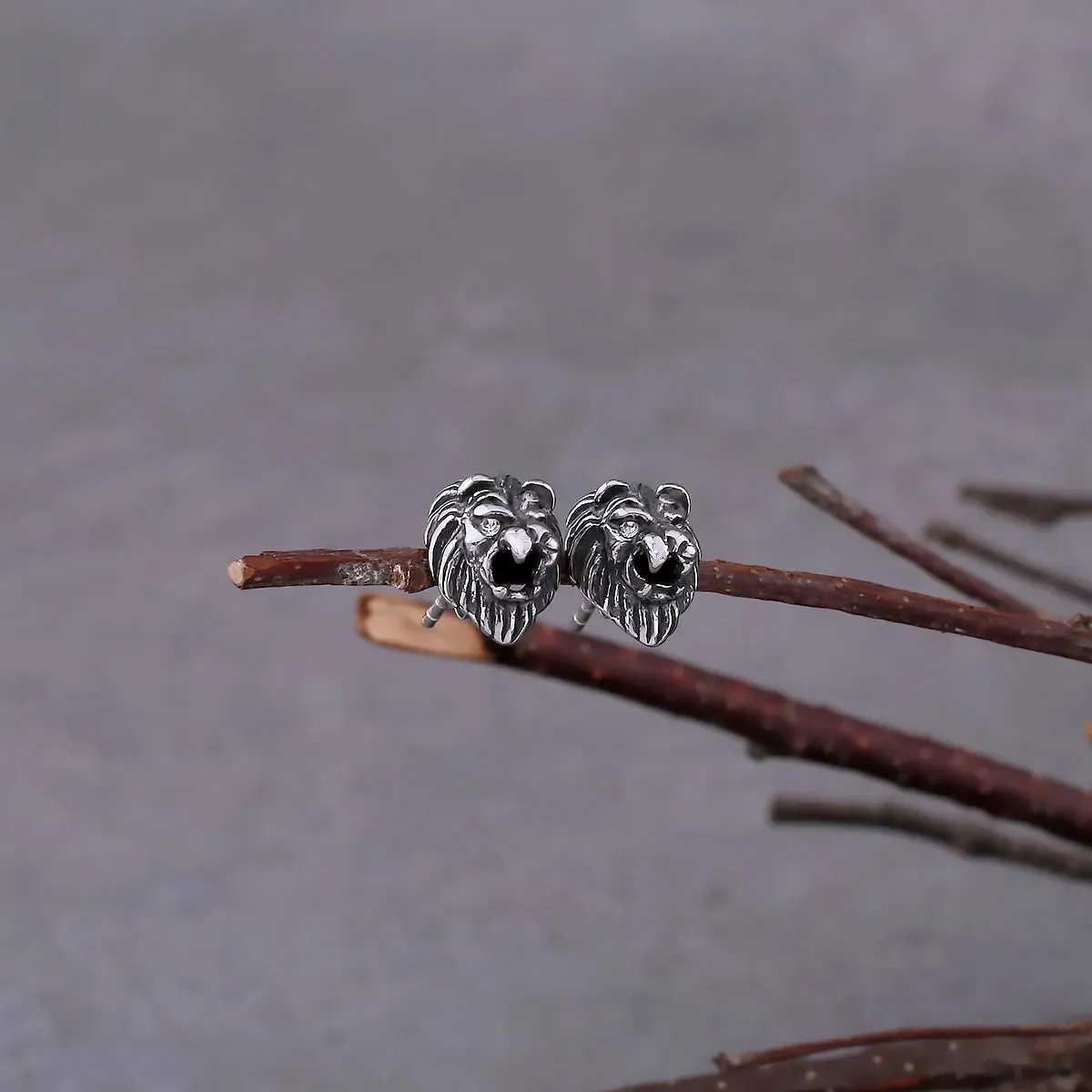 Cool Fashion Animal Lion Stud Viking Earrings